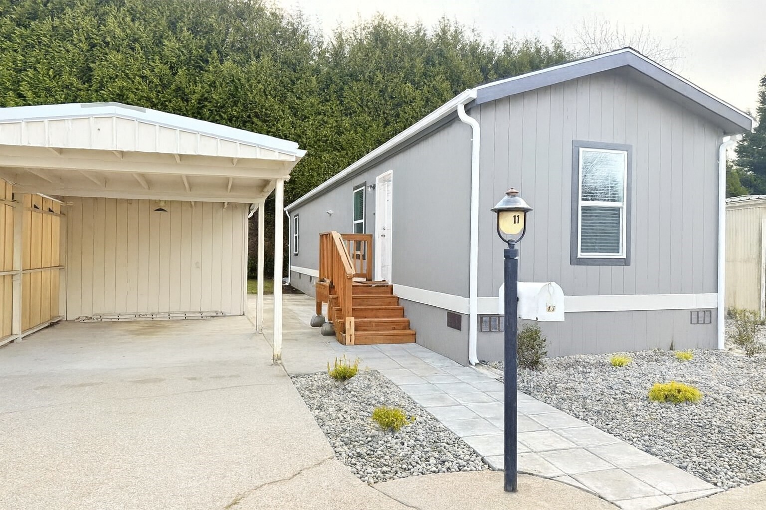 2322 Tacoma Road E #11