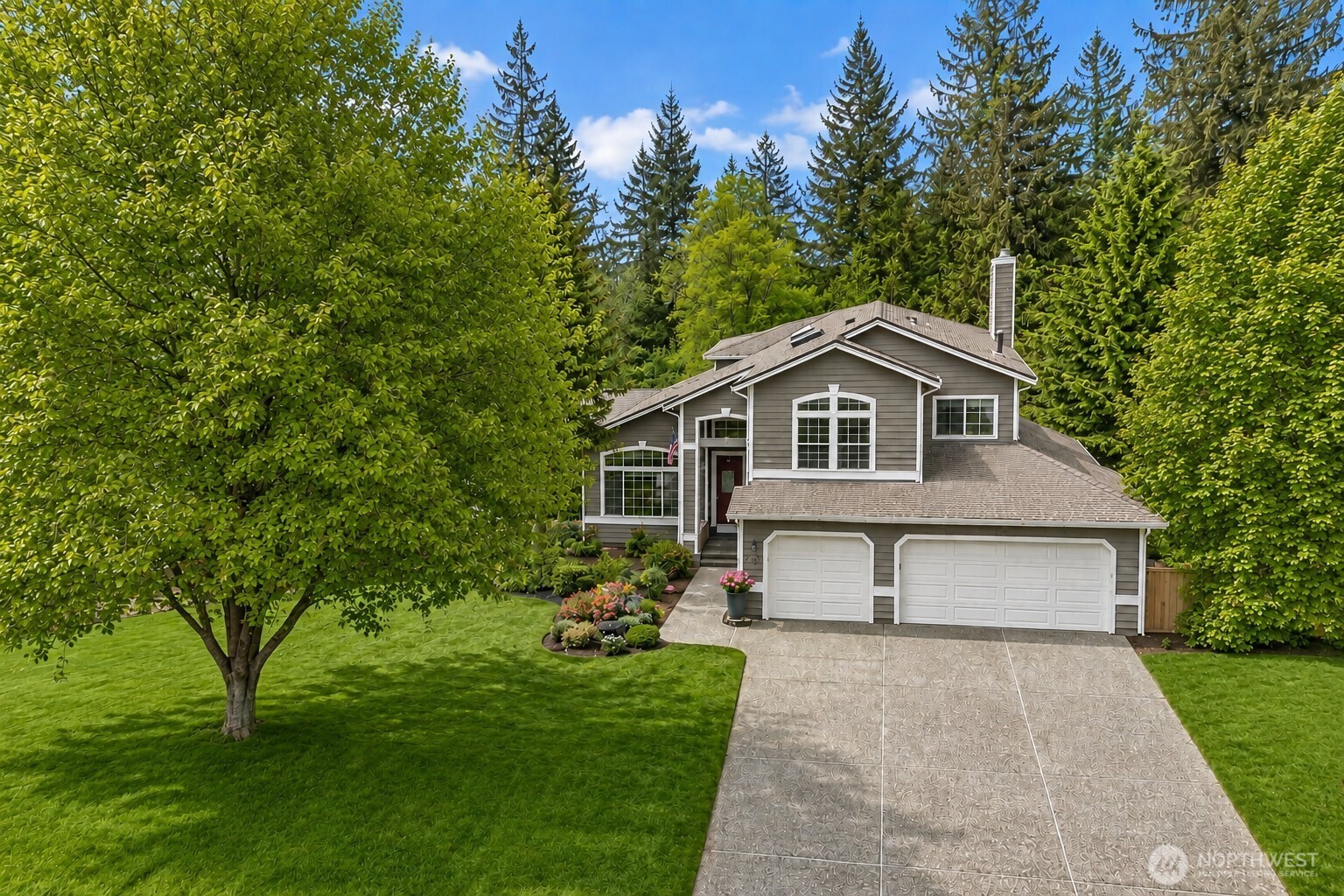 6431 149th Street SE, Snohomish, WA 98296, photo 2 of 3