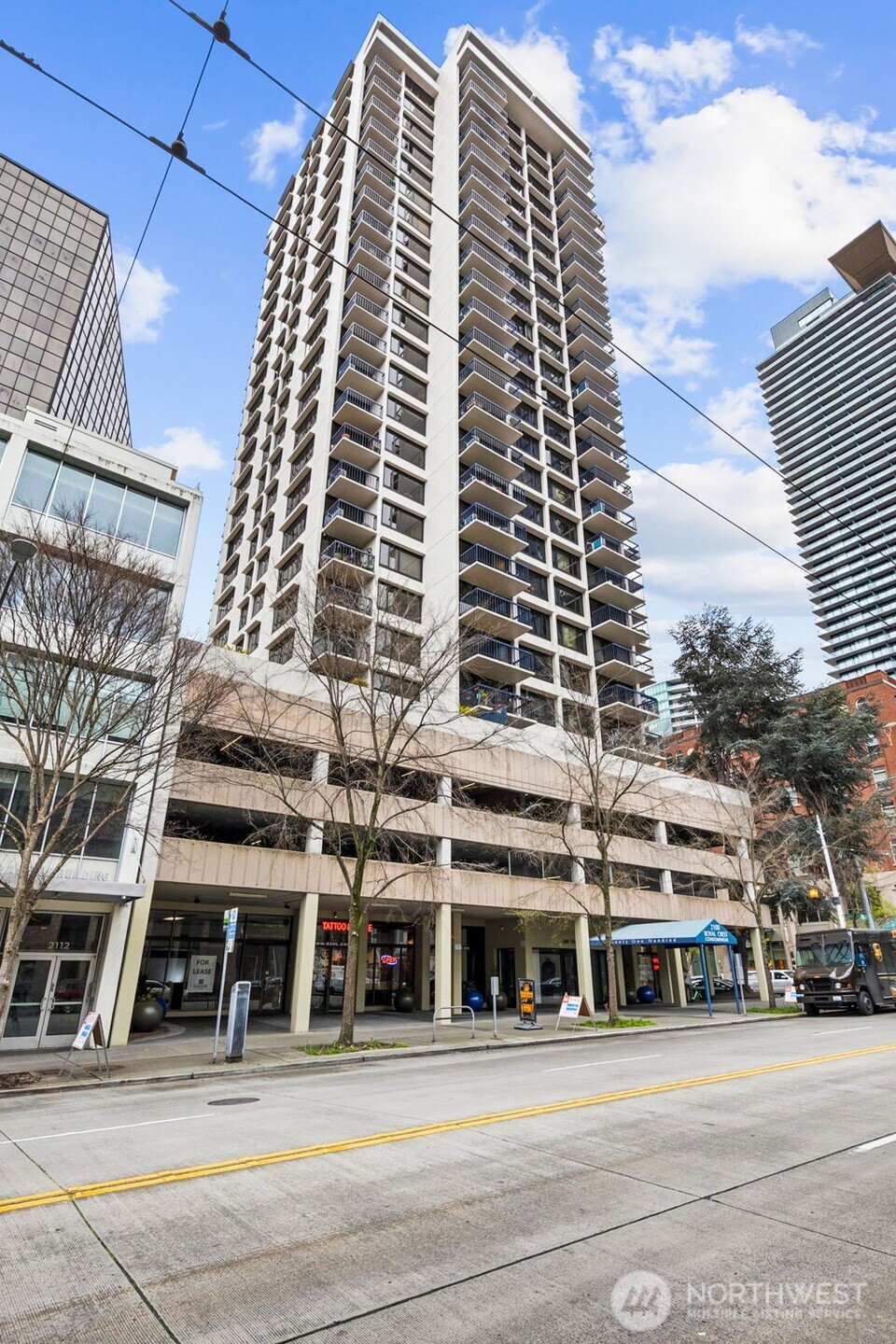 2100 3rd Avenue #802, Seattle, WA 98121, photo 3 of 35