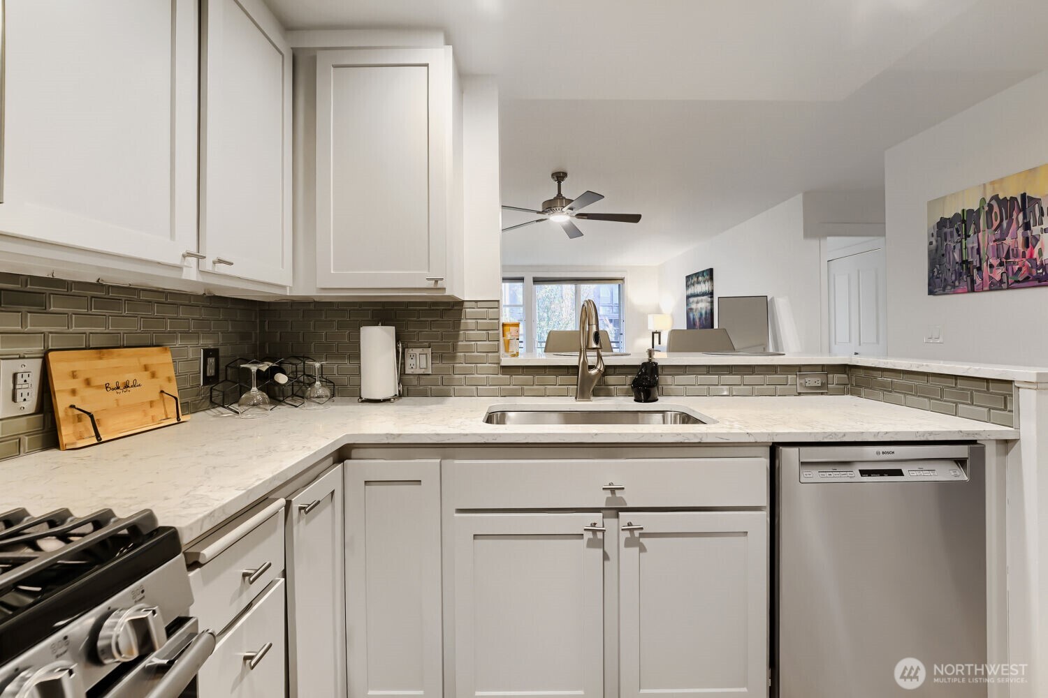 2607 Western Avenue #355, Seattle, WA 98121, photo 3 of 28