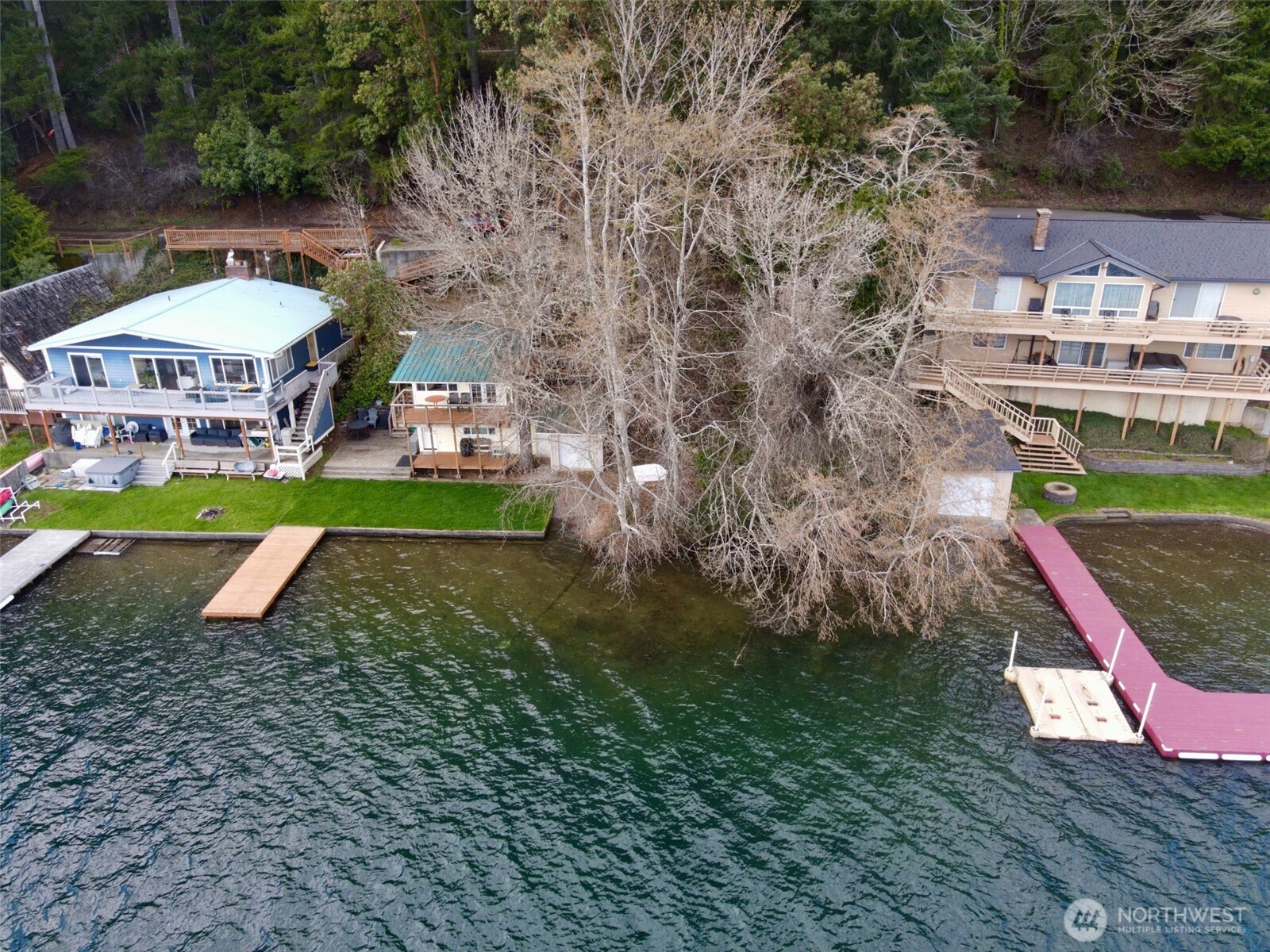 1949 NW Summit Lake Shore Road
