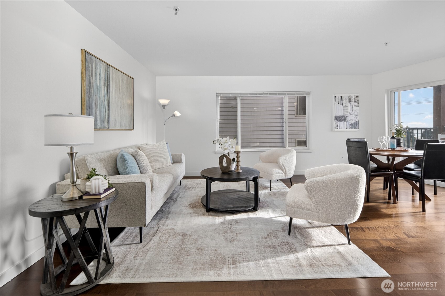 524 6th Avenue W #110, Seattle, WA 98119-5900, photo 4 of 39