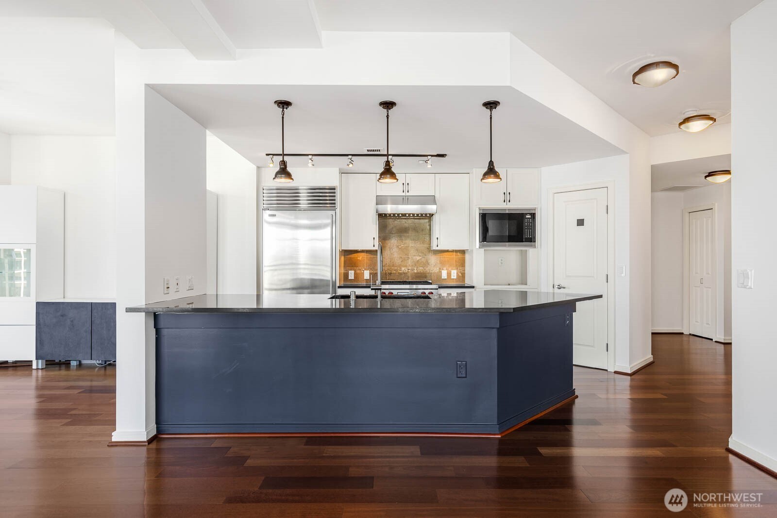 819 Virginia Street #3303, Seattle, WA 98101, photo 4 of 29