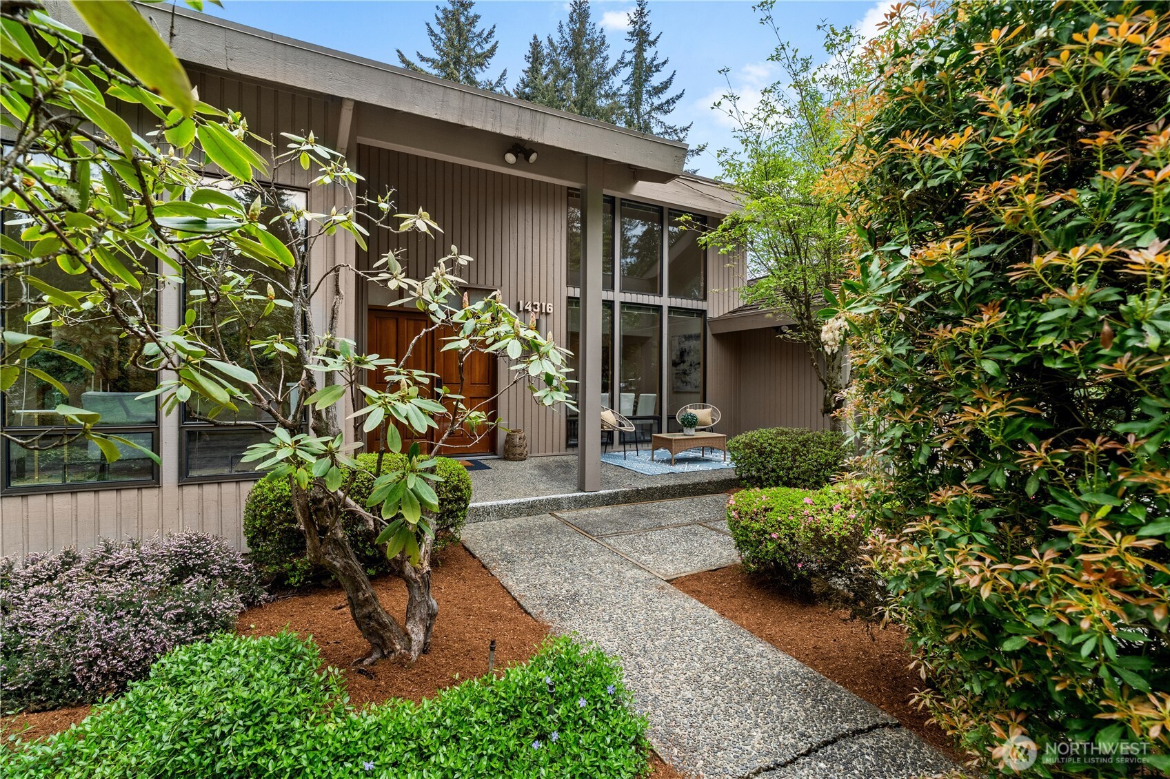 14316 NE 12th Place