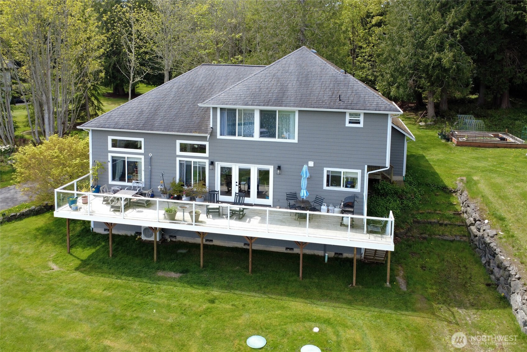 8101 NE Hunt Club Lane