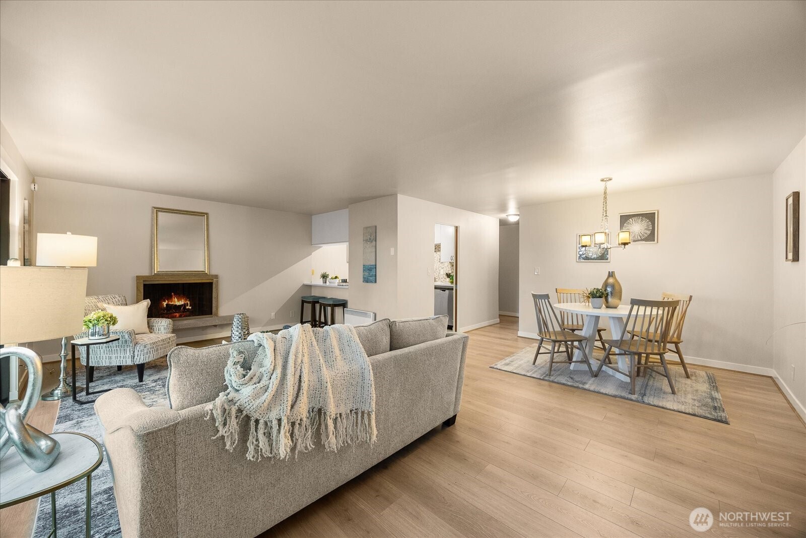 5101 NE 55th Street #103, Seattle, WA 98105, photo 5 of 33