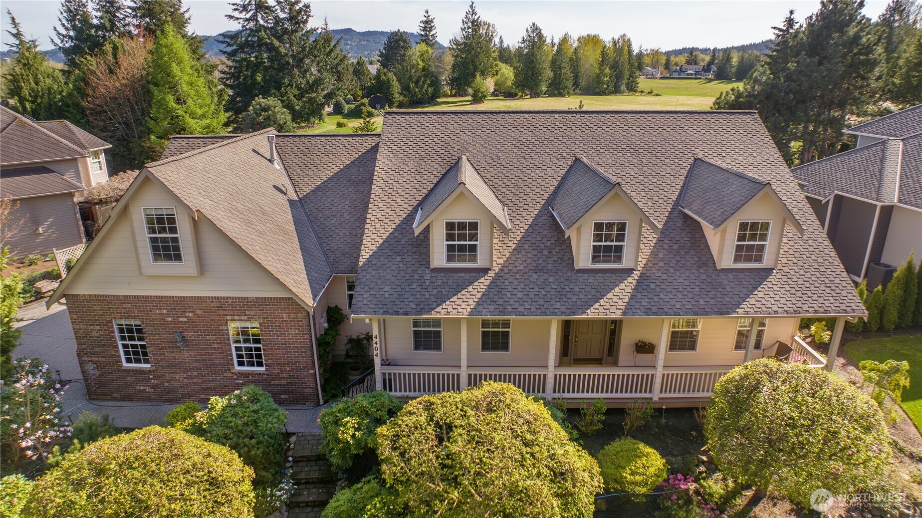 4404 Landmark Drive, Mount Vernon, WA 98274, photo 2 of 2