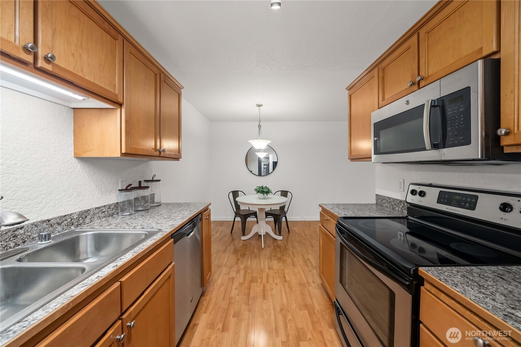 750 N 143rd Street #212, Seattle, WA 98133, photo 5 of 24