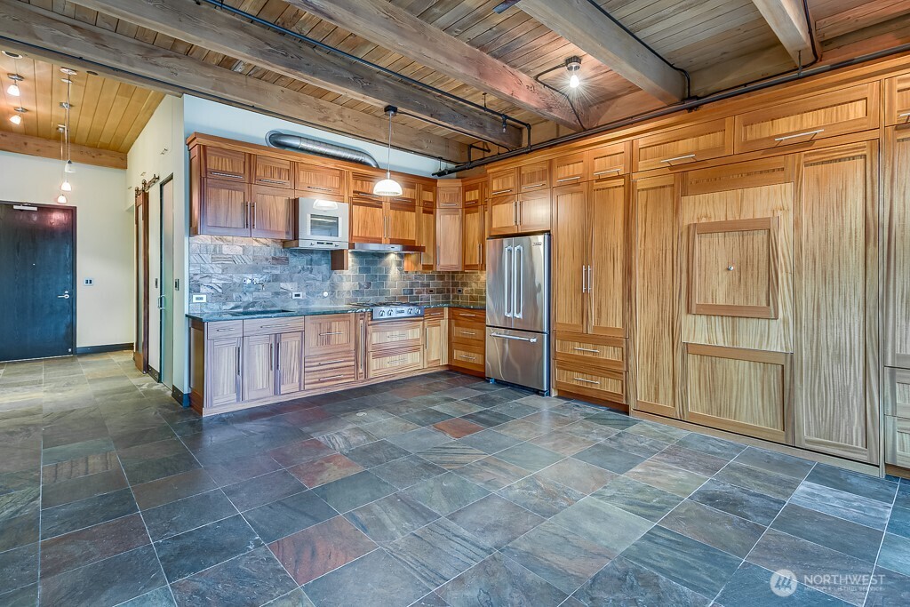 97 S Jackson Street #508