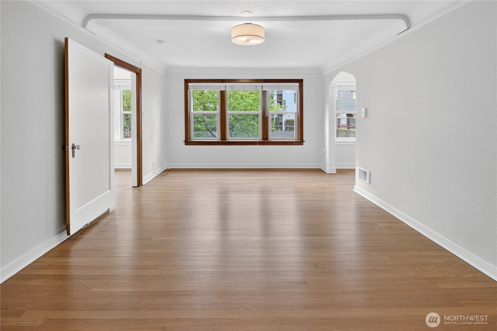 124 Warren Avenue N #208, Seattle, WA 98109, photo 4 of 33