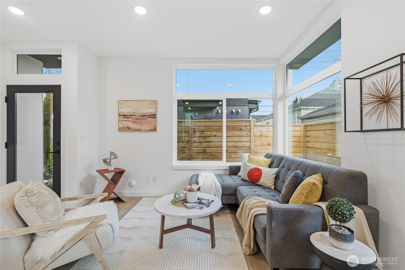 809 S Sullivan Street, Seattle, WA 98108, photo 2 of 20