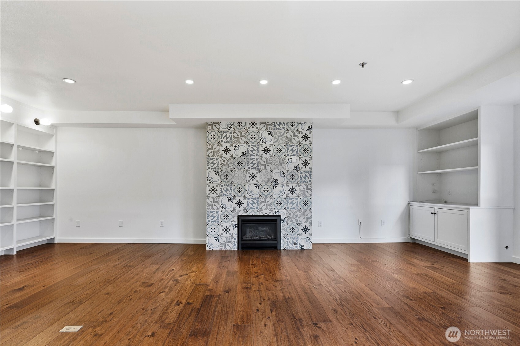 701 Galer St #609, Seattle, WA 98109, photo 5 of 31