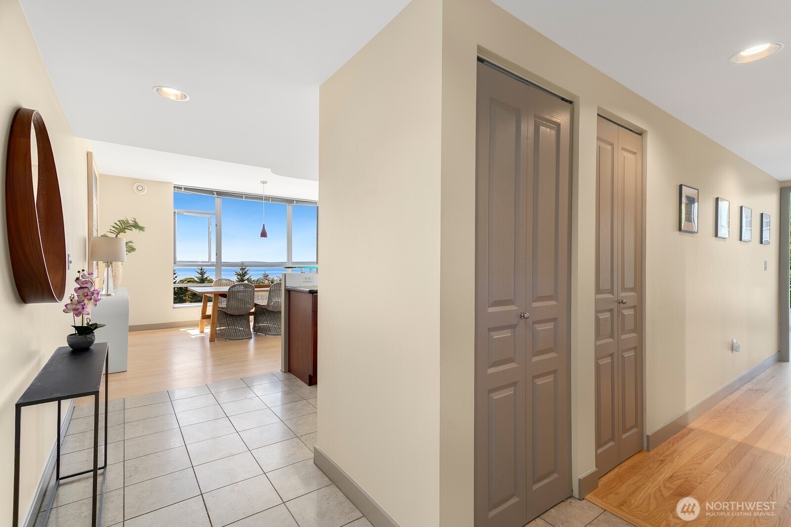 2929 1st Avenue #200, Seattle, WA 98121, photo 2 of 22