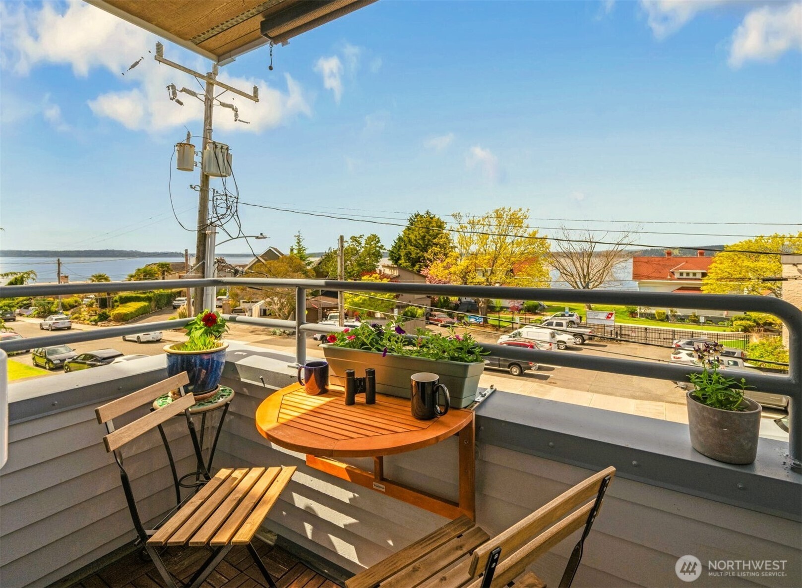 3142 Alki Avenue SW #303, Seattle, WA 98116, photo 4 of 37