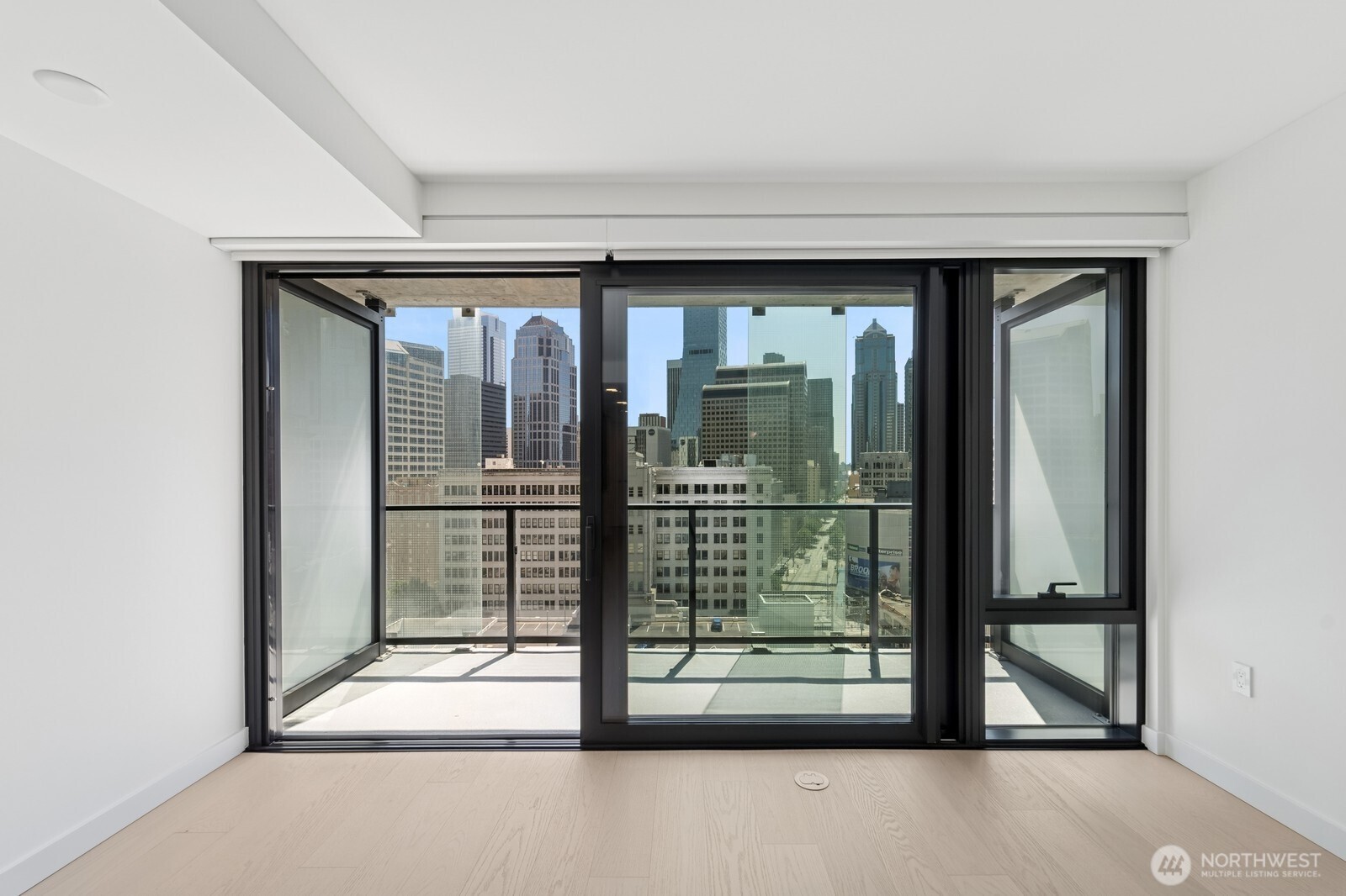 300 Virginia Street #1107, Seattle, WA 98121, photo 5 of 40