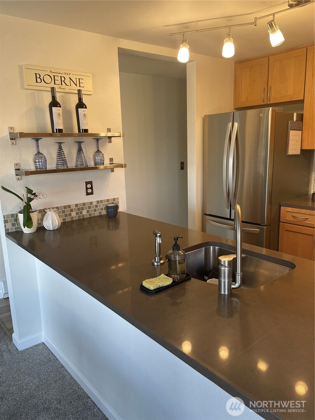 4000 24th Avenue W #202, Seattle, WA 98199, photo 4 of 25