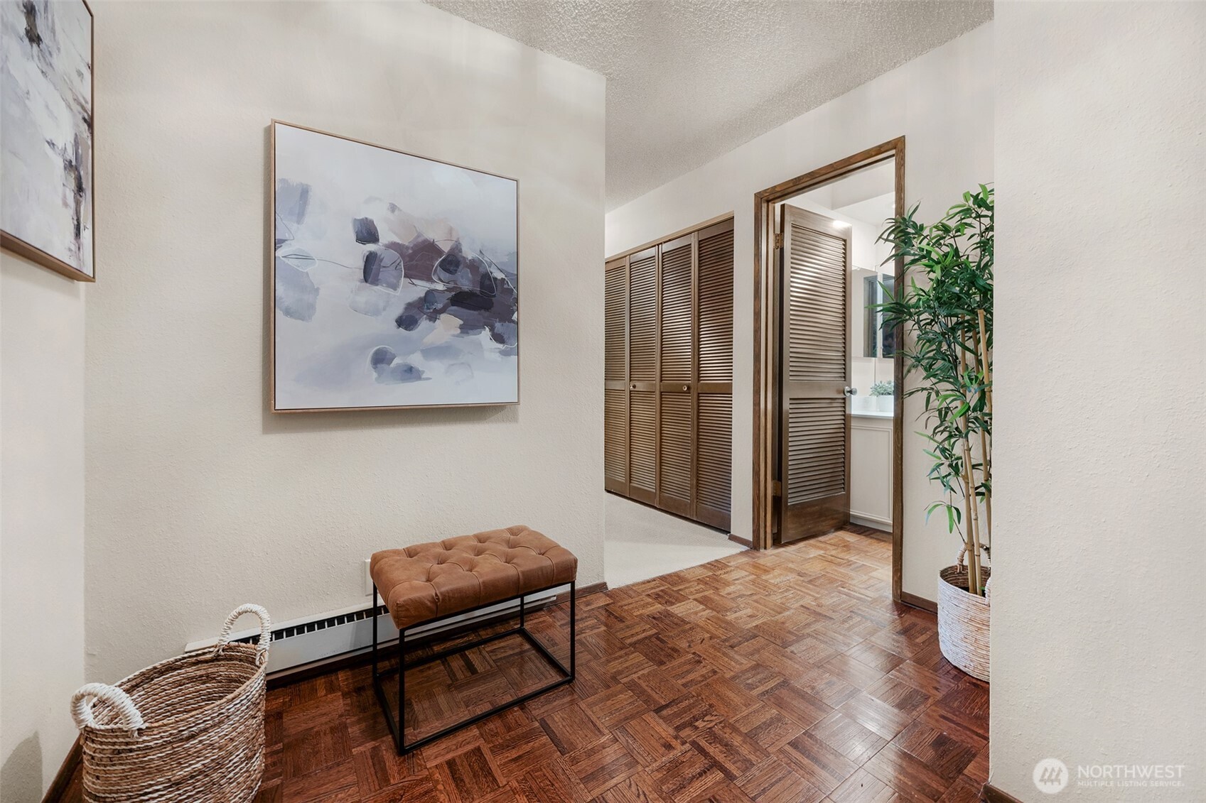 100 Ward Street #104, Seattle, WA 98109-3630, photo 5 of 40