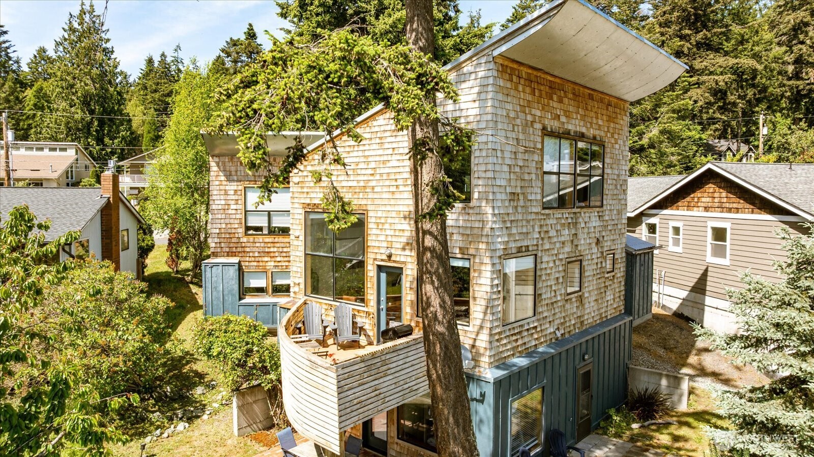 1060 Halsey Drive