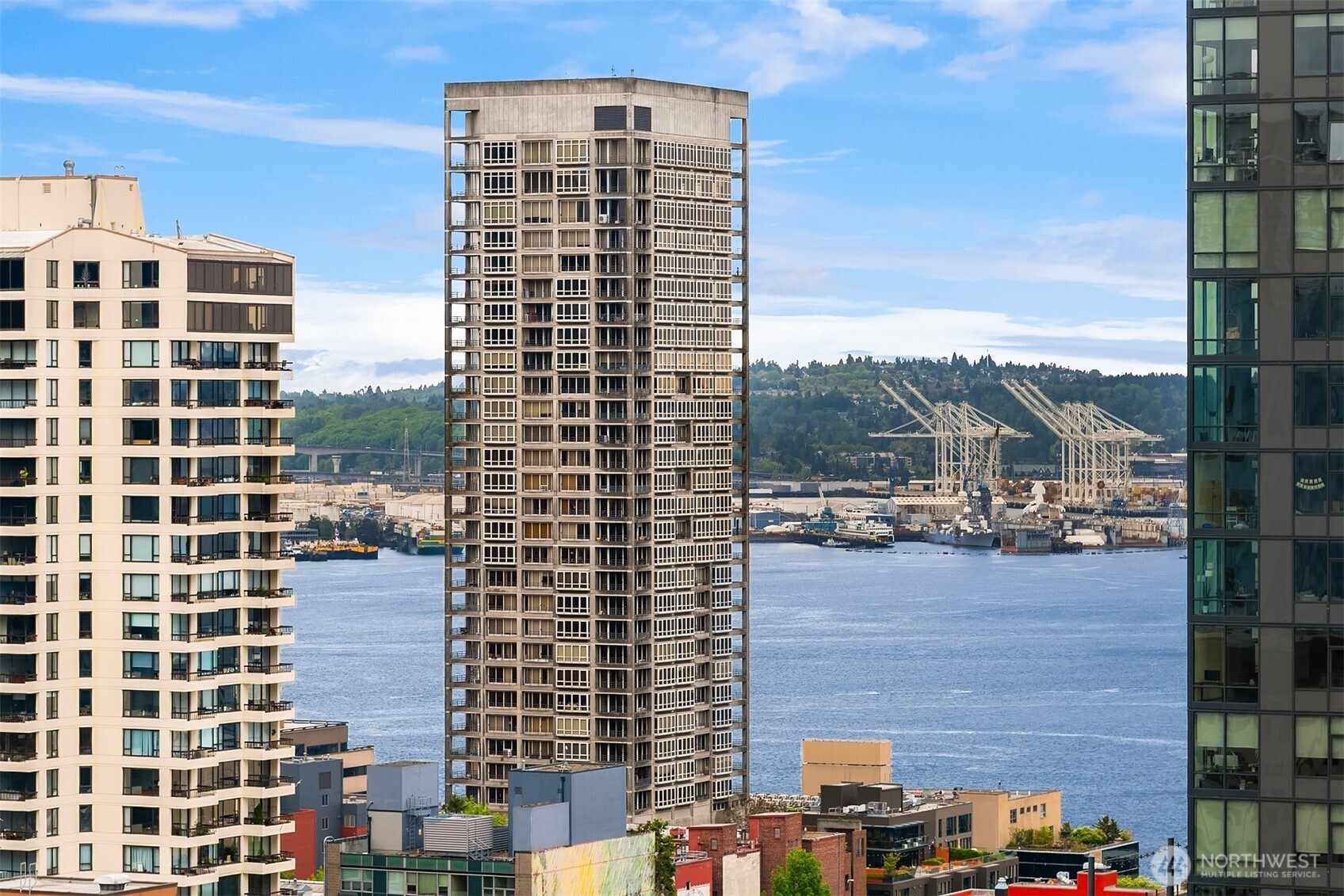 583 Battery Street #2208N, Seattle, WA 98121, photo 3 of 33