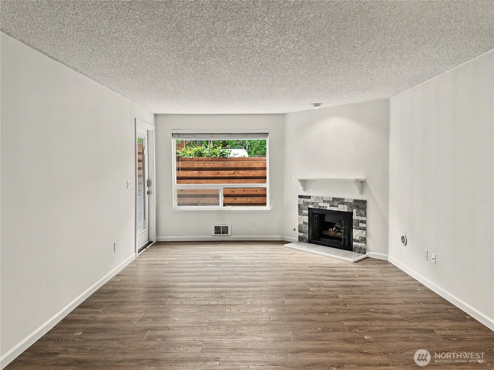 10501 8th Avenue NE #128, Seattle, WA 98125, photo 4 of 34