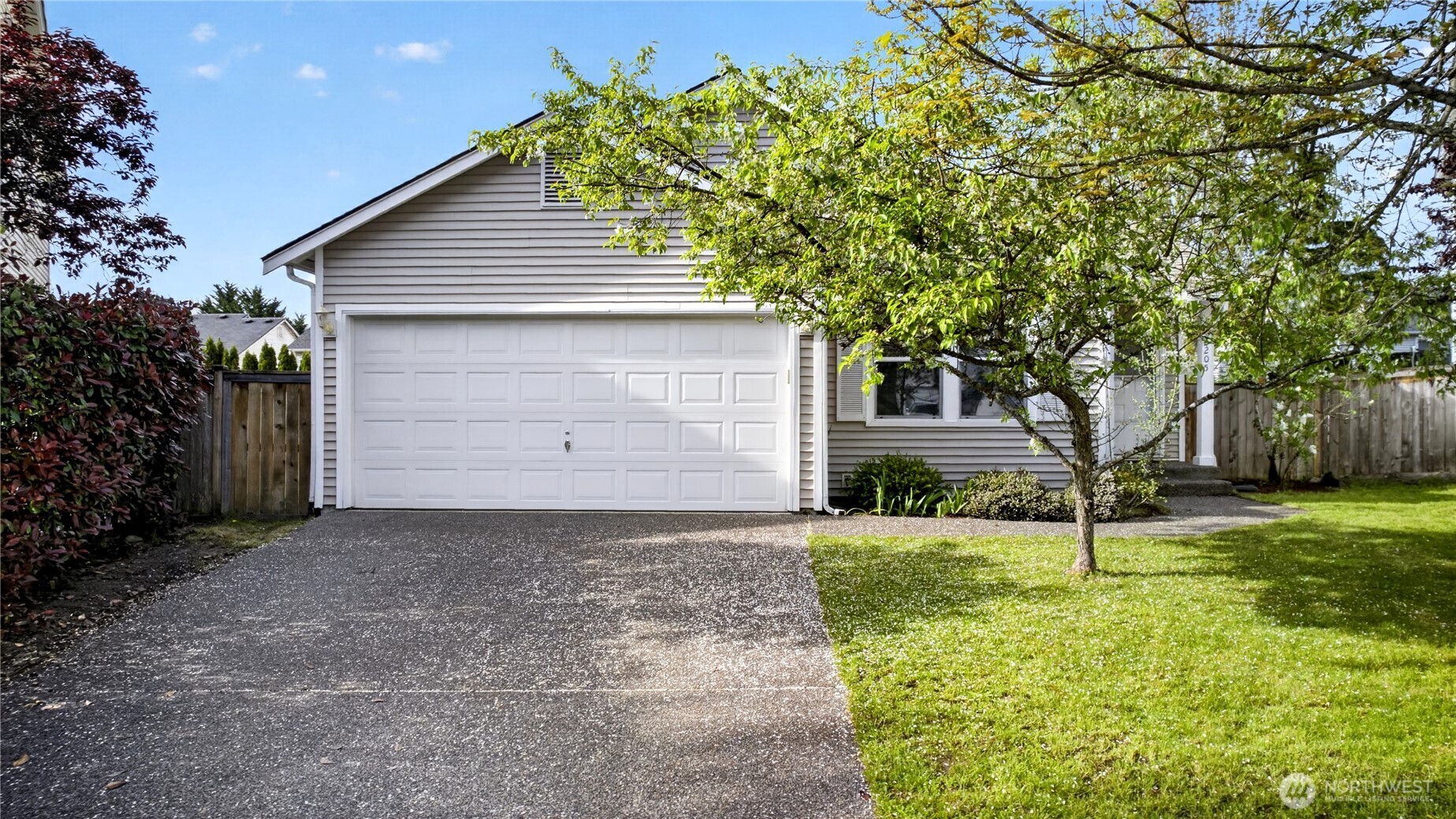12205 135th Street E, Puyallup, WA 98374, photo 2 of 2