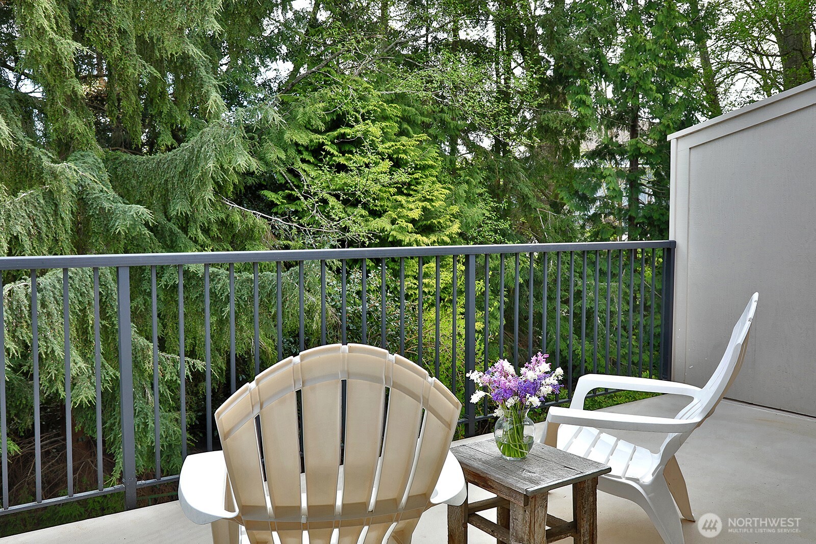 566 Creekside Terrace #201