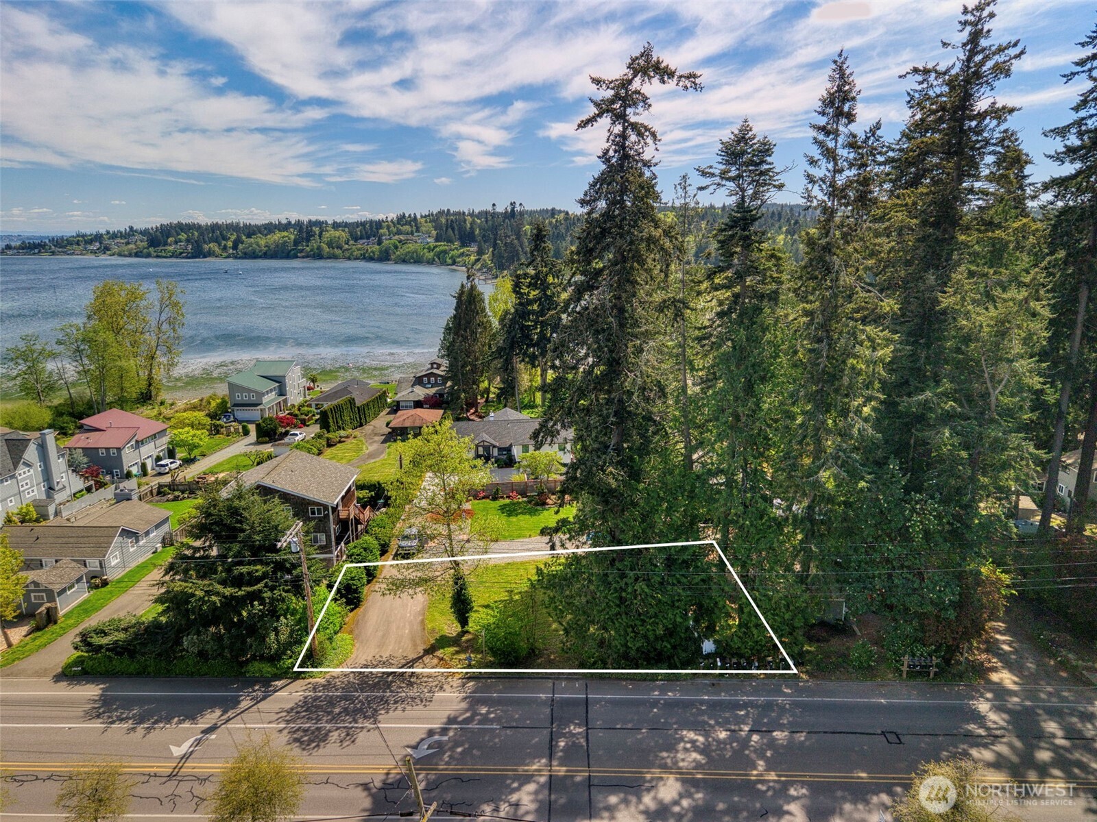 25933 Coveview Lane NE, Kingston, WA 98346, photo 2 of 2