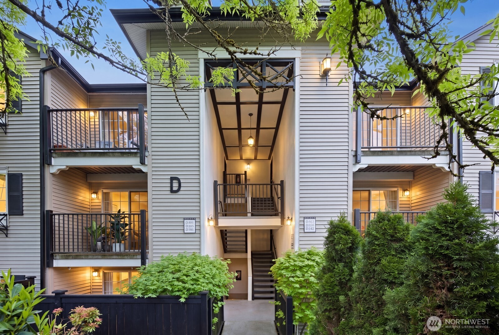 215 9th Street #D101