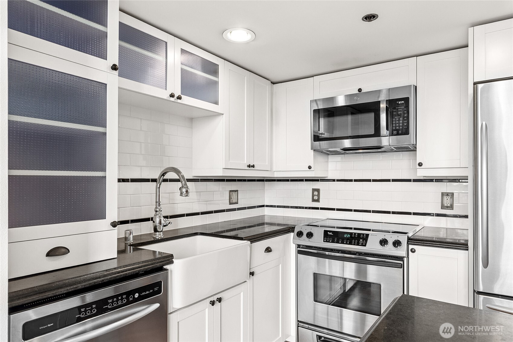 201 Galer Street #414, Seattle, WA 98109, photo 5 of 24