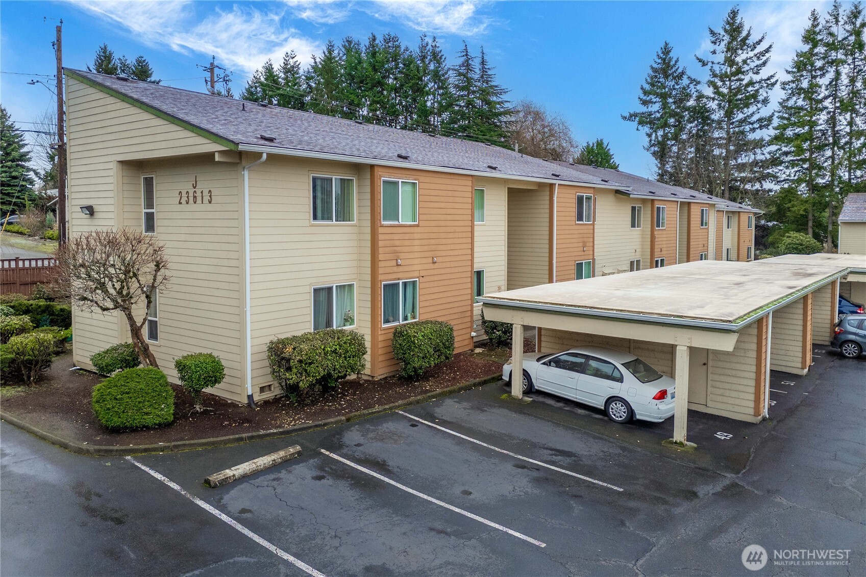 23613 112th Avenue SE #J202