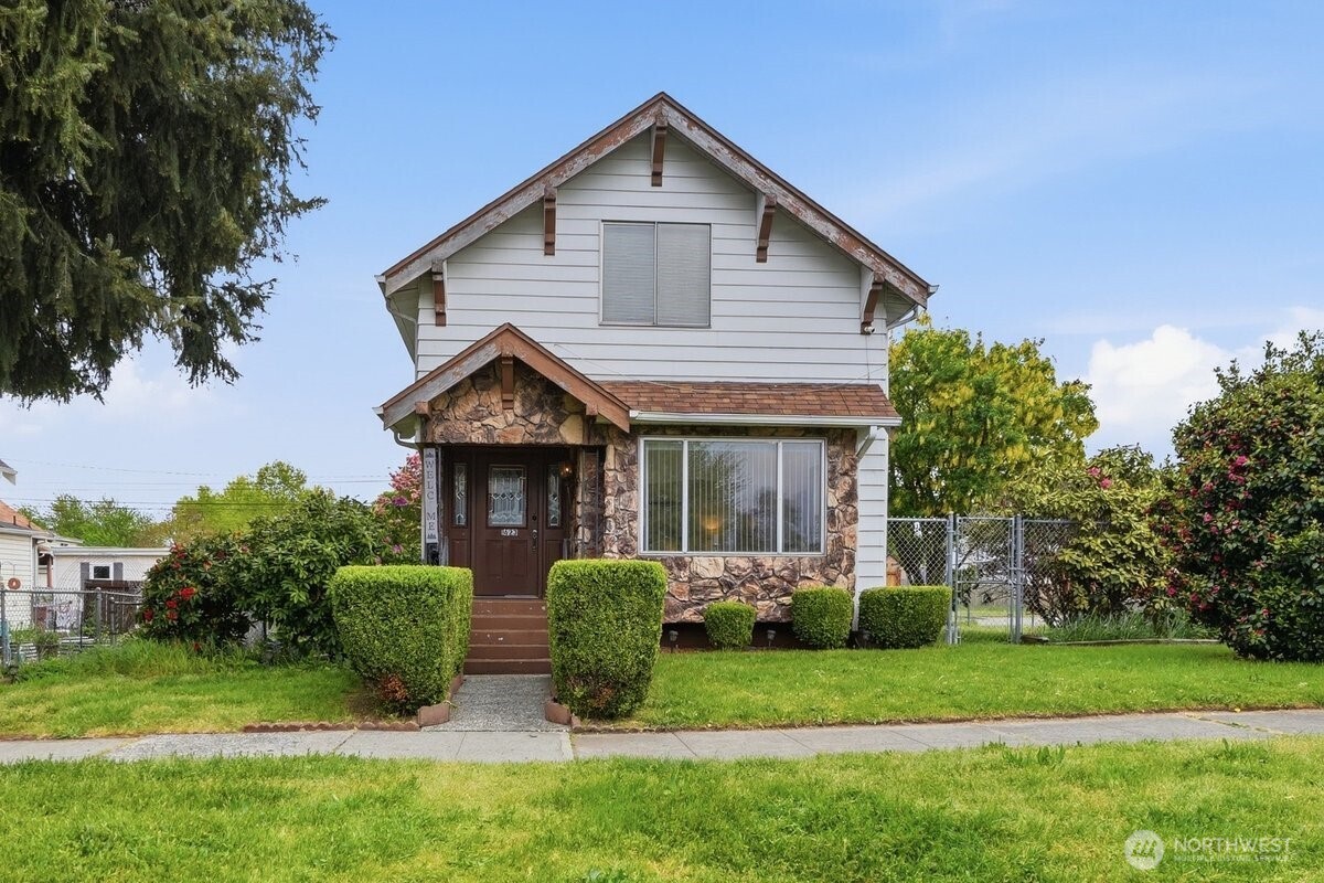 1623 S M Street, Tacoma, WA 98405, photo 2 of 2