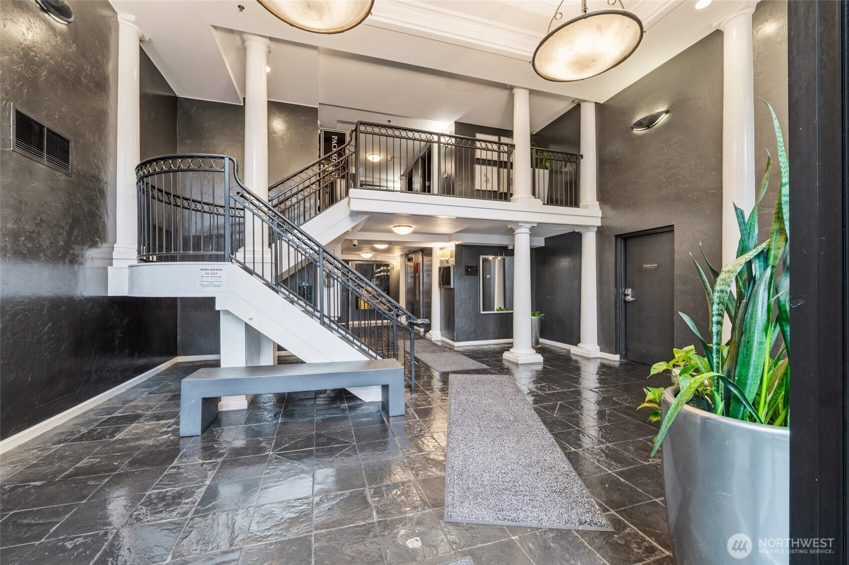 425 Vine Street #708, Seattle, WA 98121, photo 4 of 28