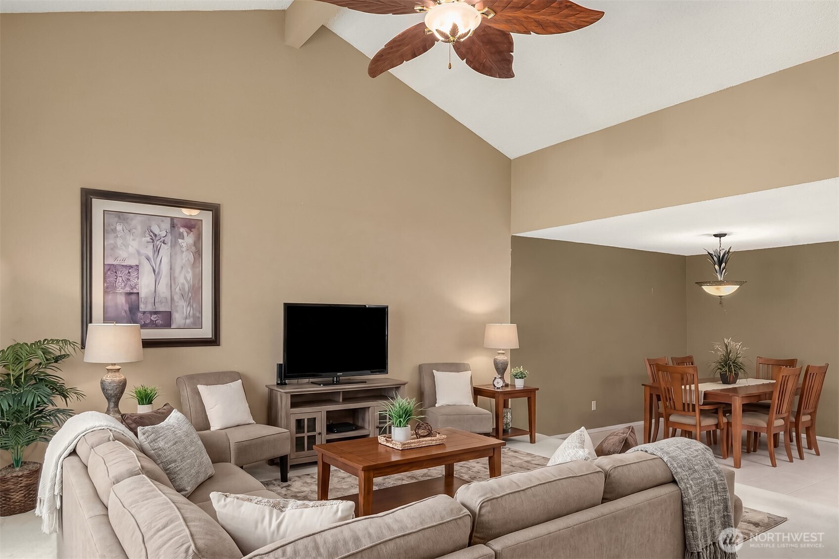 118 SW 116th Street #D32, Seattle, WA 98146, photo 2 of 11