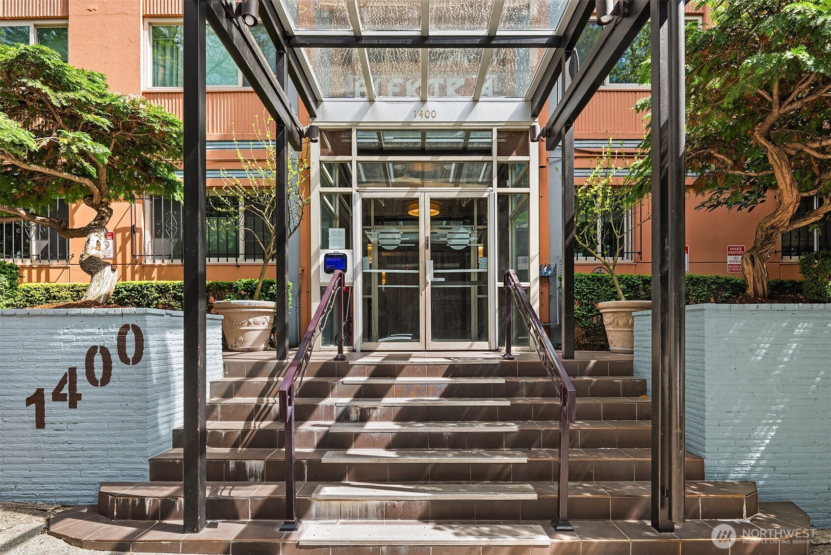 1400 Hubbell Place #1309