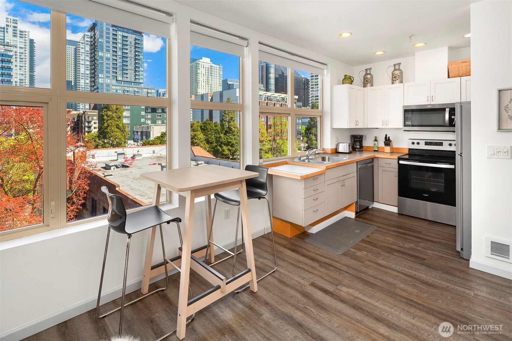 2324 1st Avenue #414, Seattle, WA 98121, photo 5 of 19