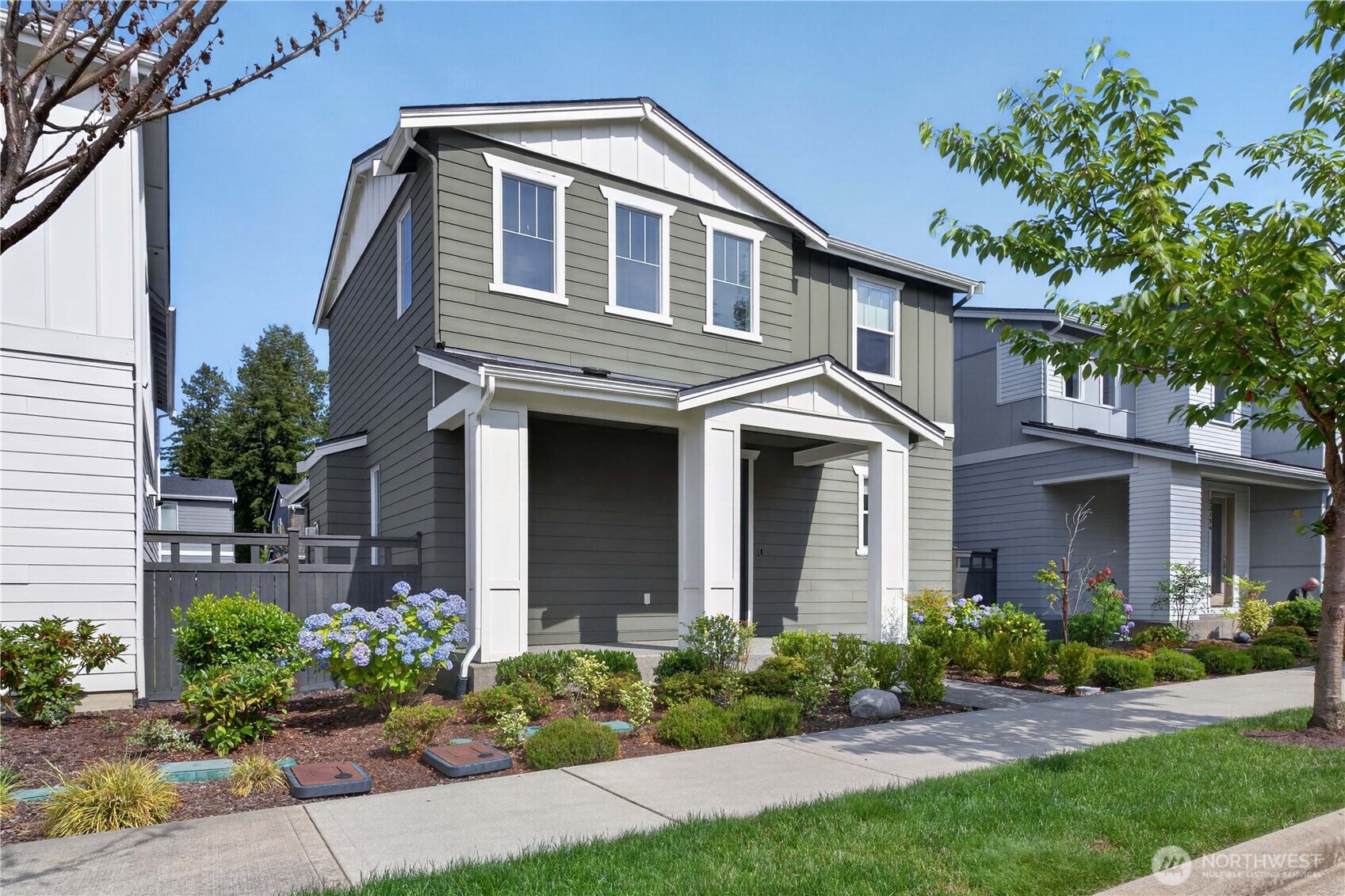 33136 Holly Avenue SE, Black Diamond, WA 98010, photo 3 of 3