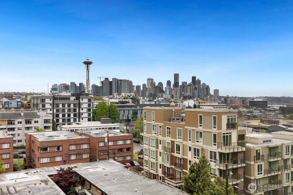521 5th Avenue W #805, Seattle, WA 98119, photo 5 of 26