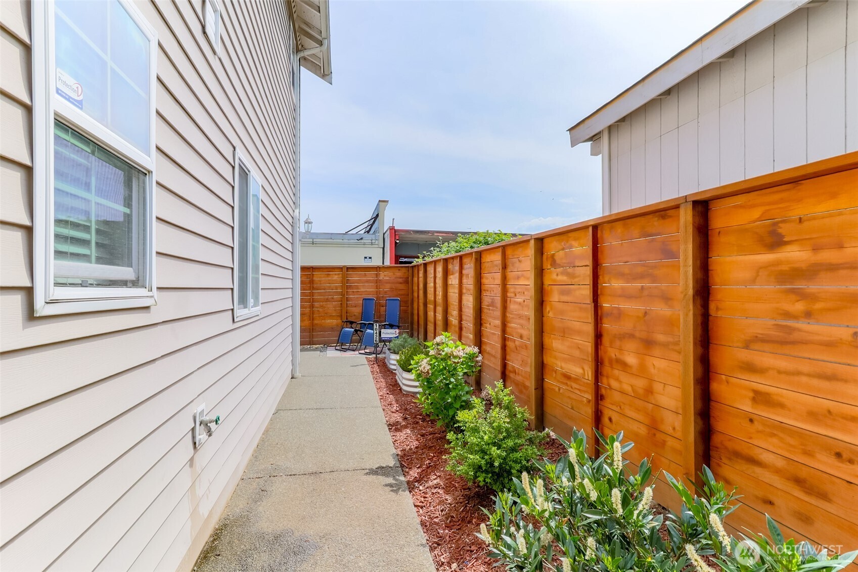 10426 17th Avenue SW #10426, Seattle, WA 98146-1306, photo 4 of 35