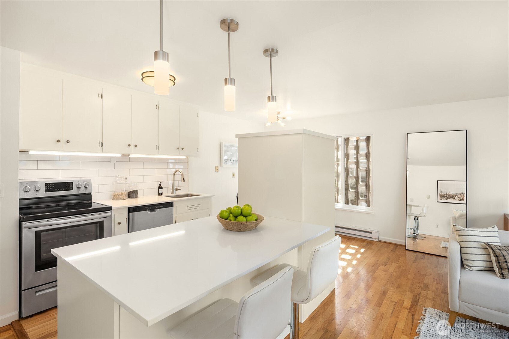 2524 Boyer Avenue E #446, Seattle, WA 98102, photo 4 of 28