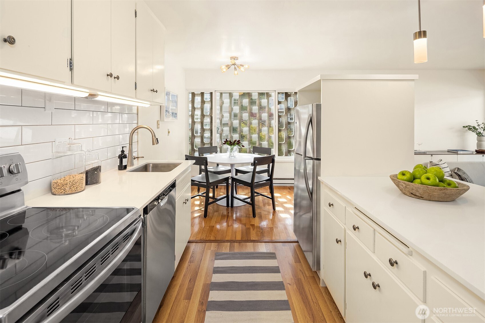 2524 Boyer Avenue E #446, Seattle, WA 98102, photo 5 of 28