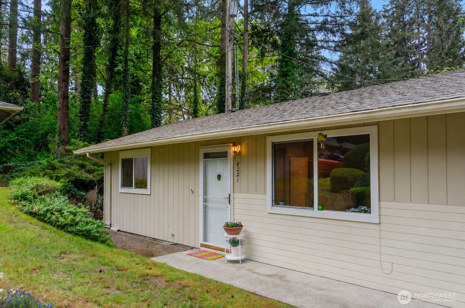 8221 SW Paine #8221