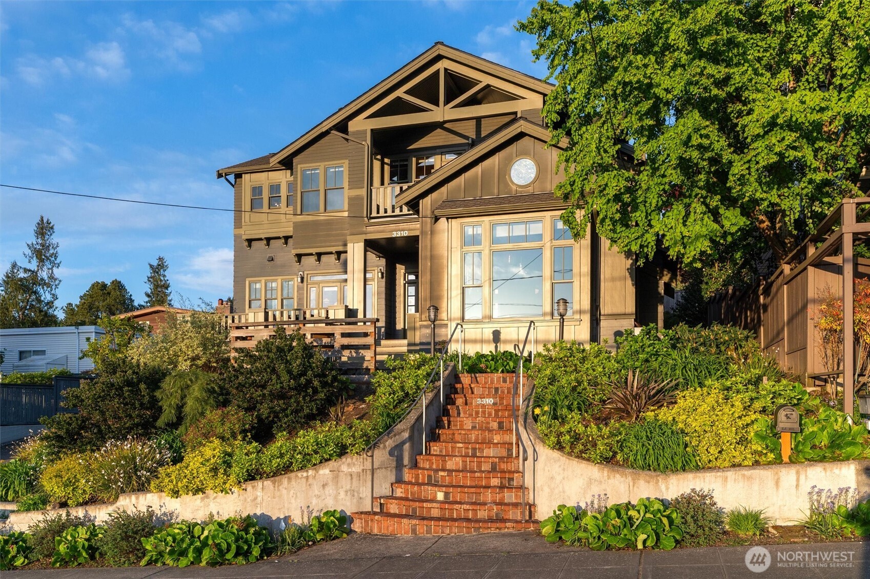 3310 59th Avenue SW #A, Seattle, WA 98116-3005, photo 4 of 40