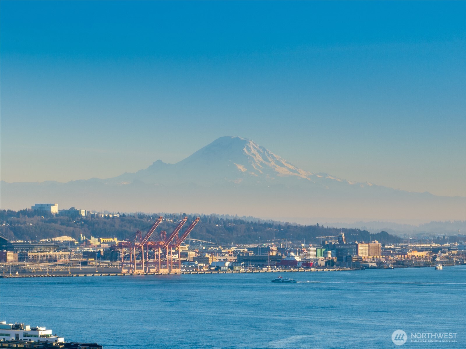 601 W Mercer Place #301, Seattle, WA 98119, photo 2 of 39