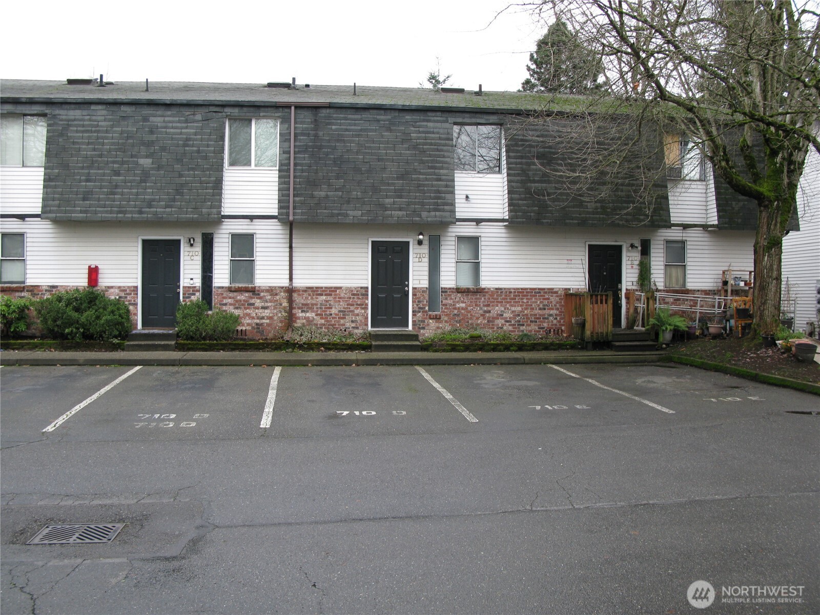 710 10th Street NE #D