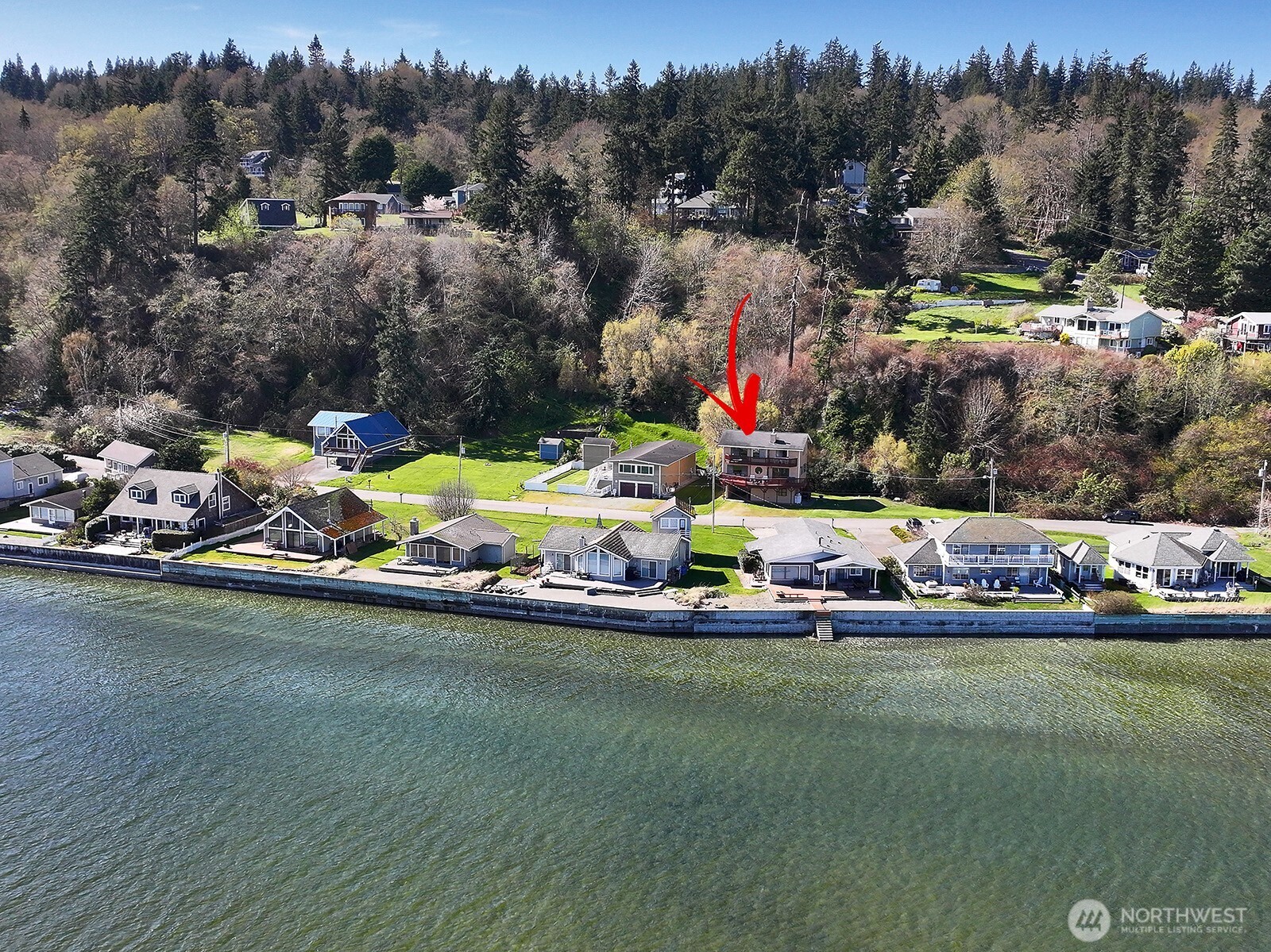3837 Driftwood Drive, Clinton, WA 98236, photo 2 of 2