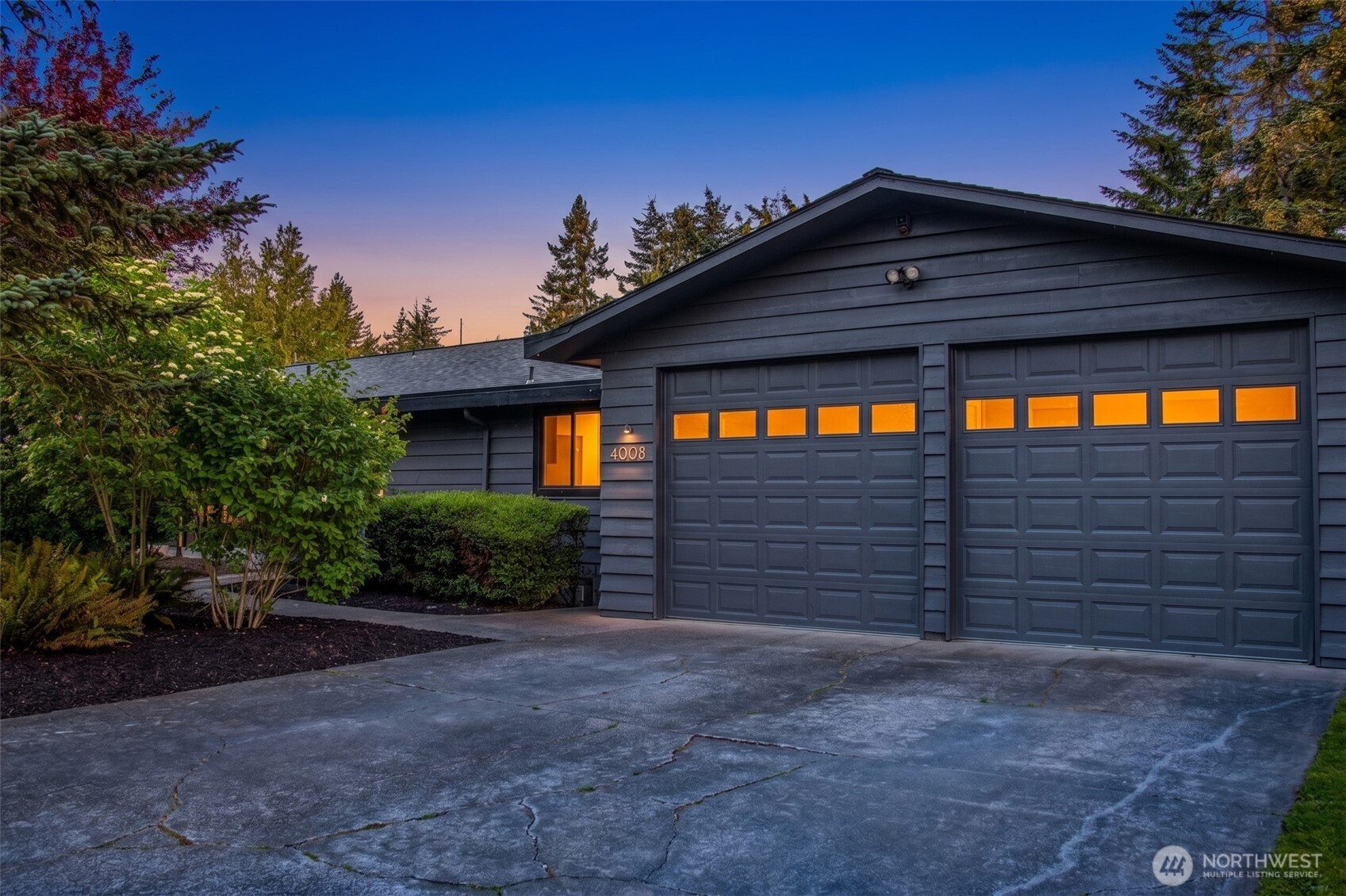 4008 15th Court NE