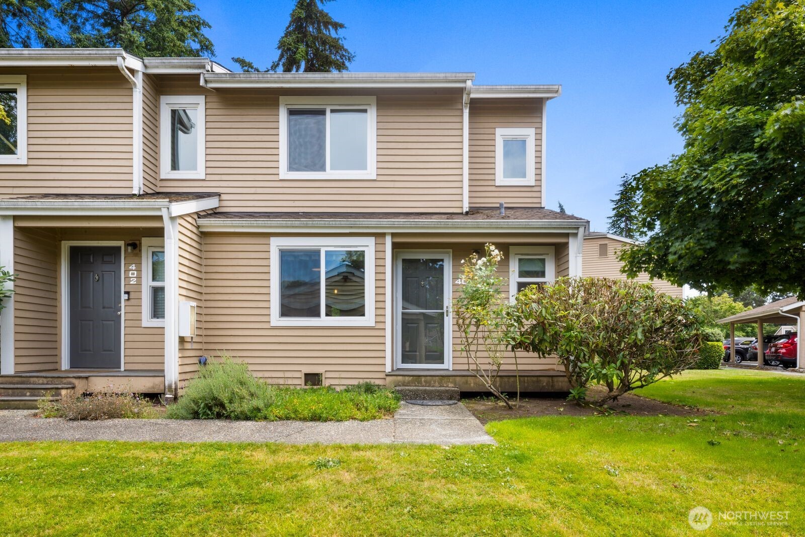 23816 12th Place S #401, Des Moines, WA 98198-5405, photo 2 of 2