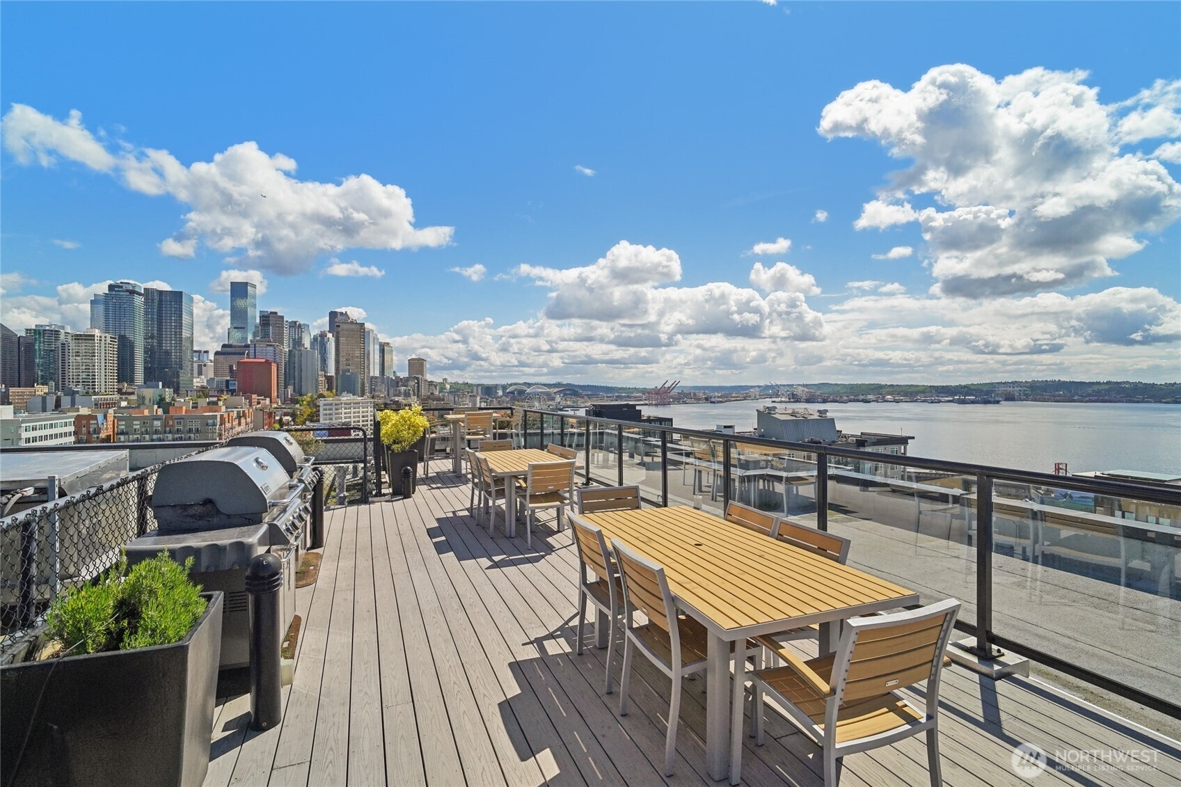 2721 1st Avenue #906, Seattle, WA 98121, photo 2 of 39