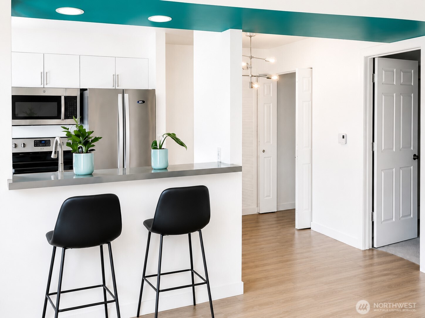 712 E Denny Way #502, Seattle, WA 98122, photo 4 of 22