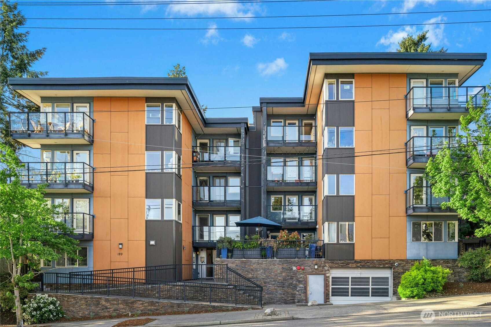 120 NW 39th Street #208
